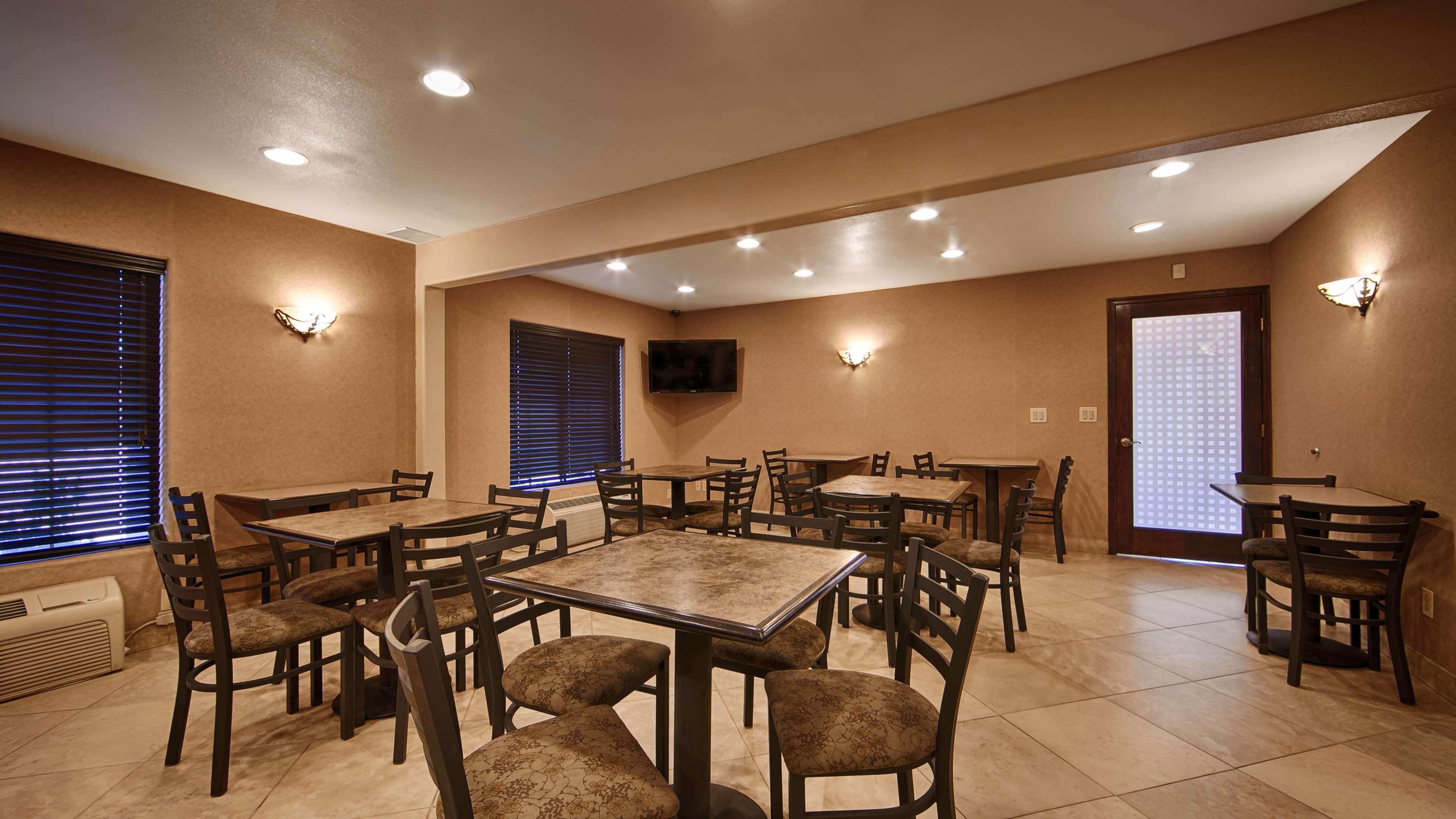 Best Western Desert Inn Safford Экстерьер фото