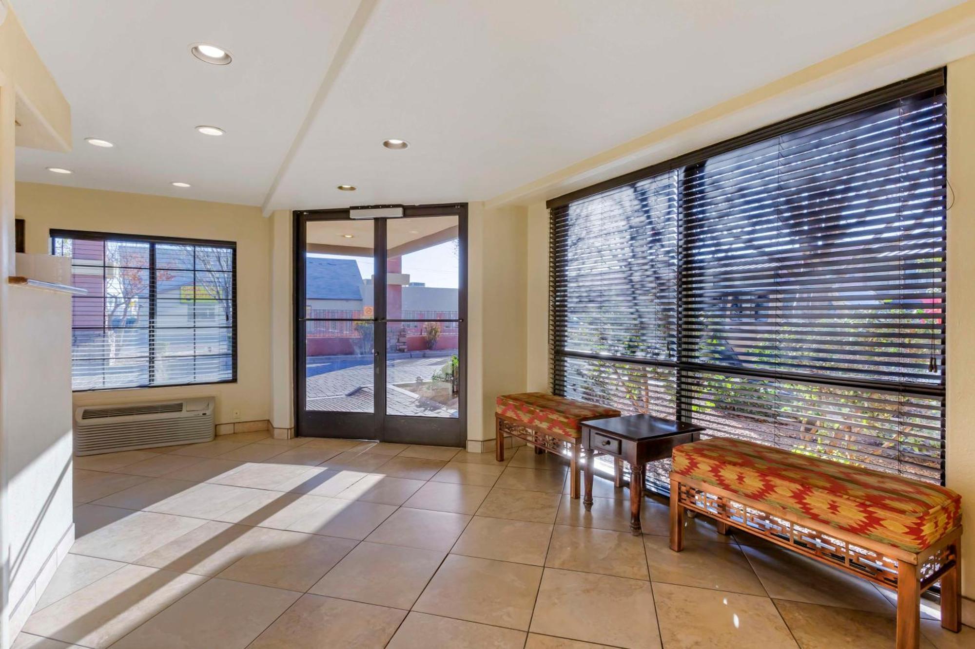 Best Western Desert Inn Safford Экстерьер фото