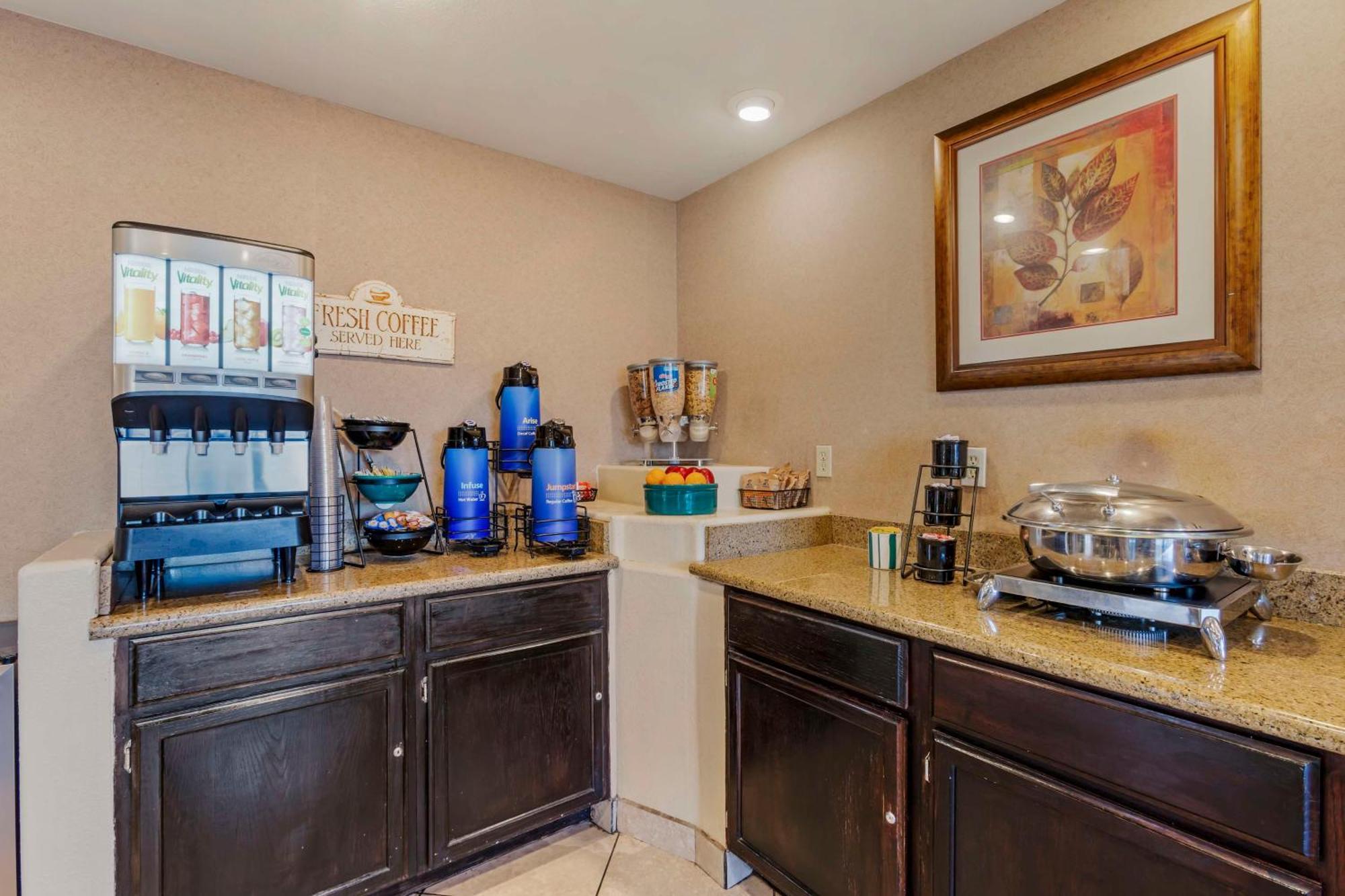 Best Western Desert Inn Safford Экстерьер фото